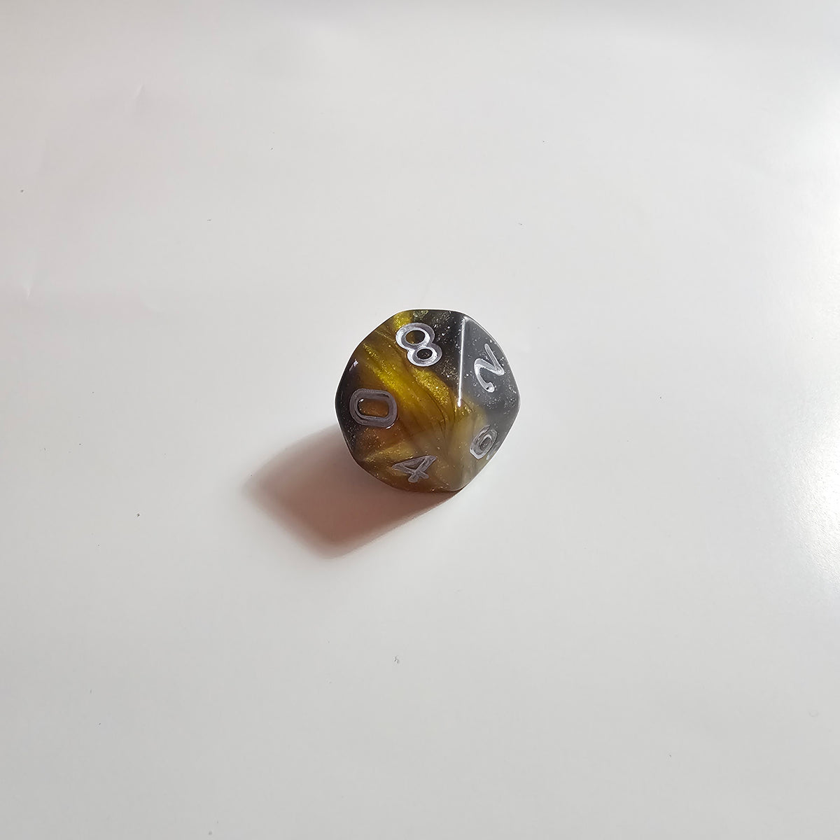 Shadowgold Acrylic Dice Set