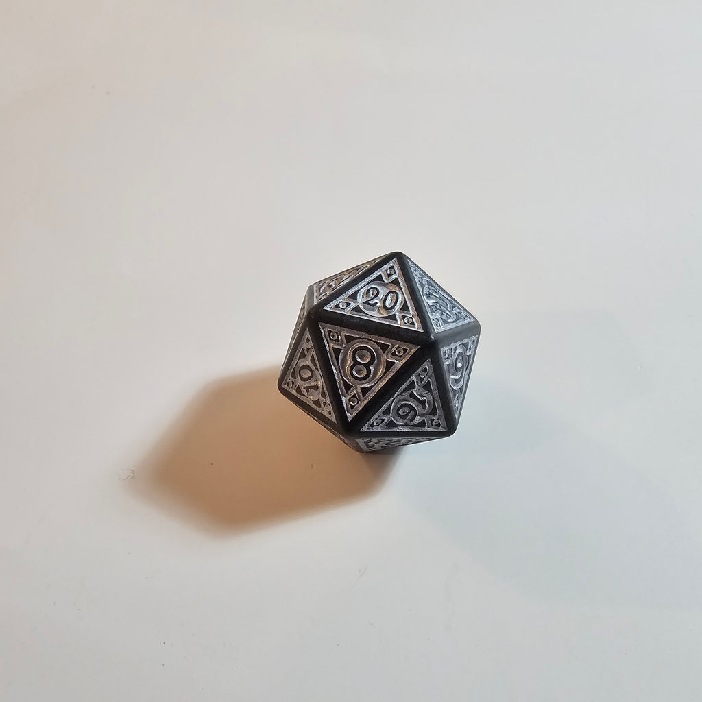 Set di dadi acrilici celtici bianchi
