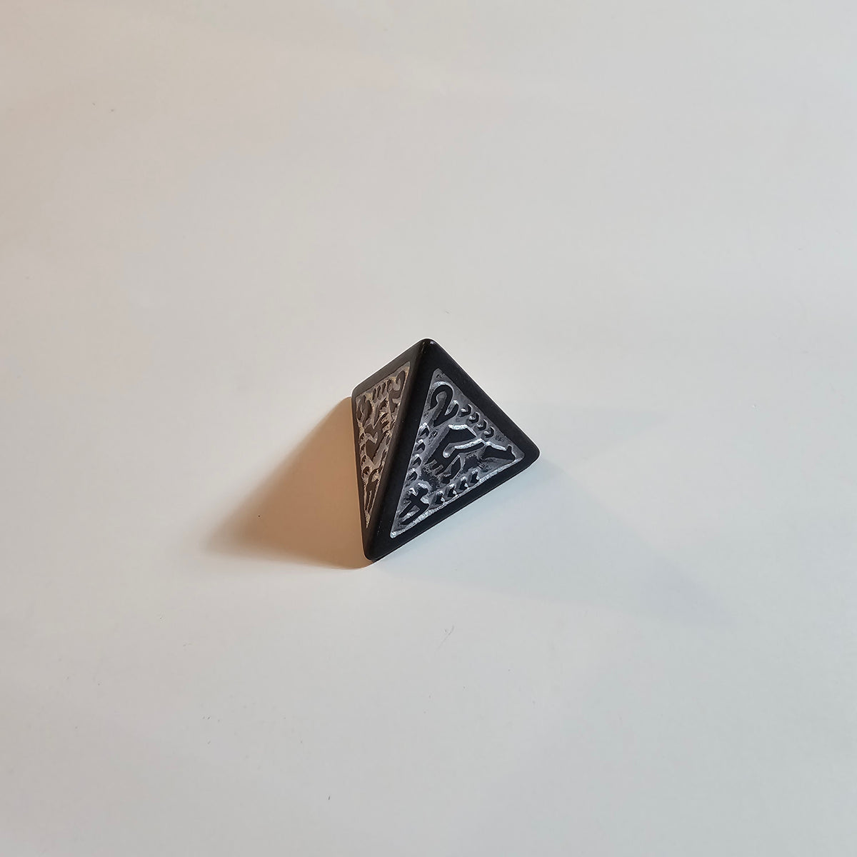 Set di dadi acrilici celtici bianchi