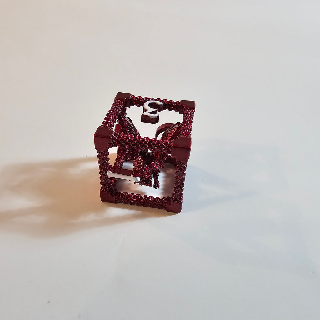 Hohles Metallwürfel-Set „Brütender Drache“