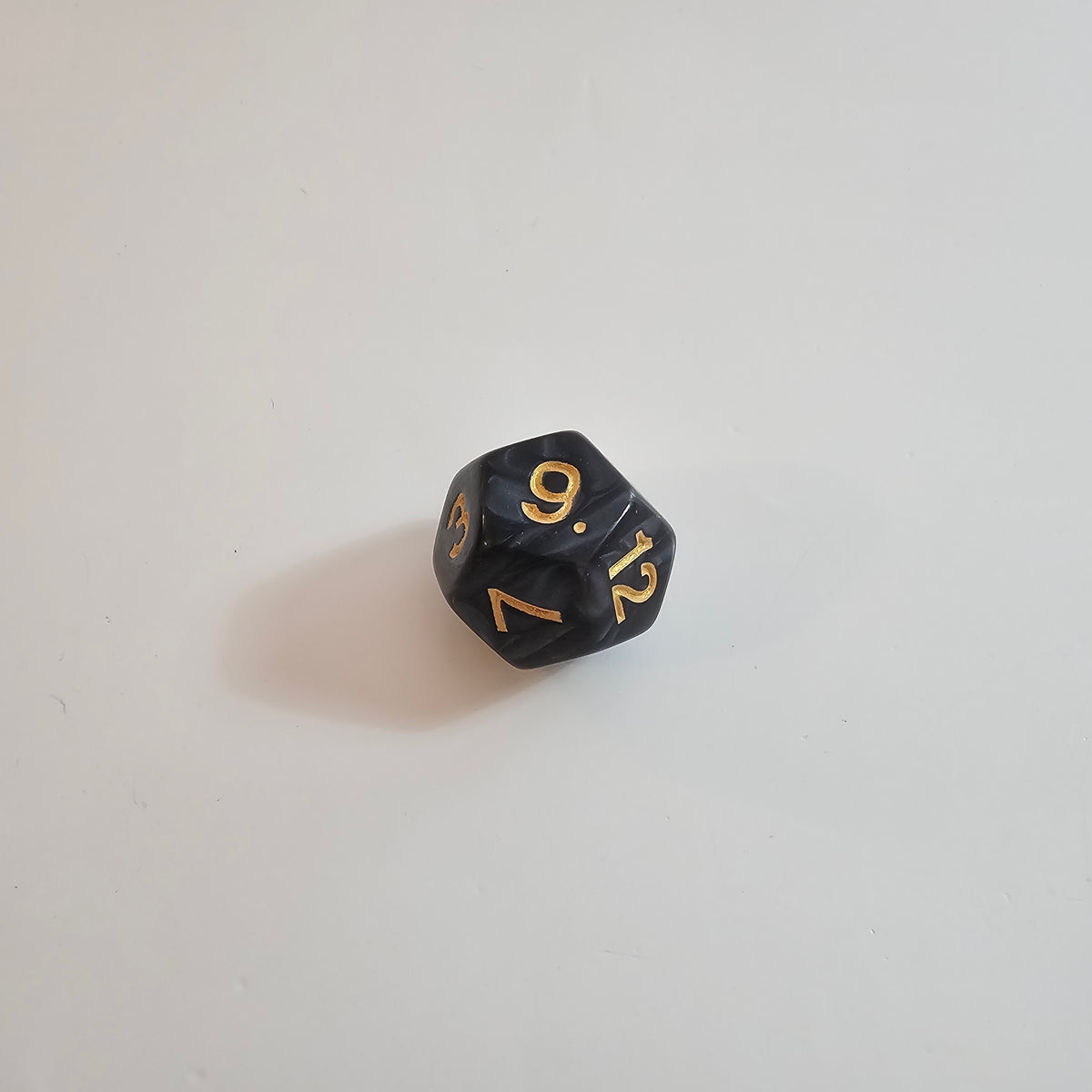 Set de dés en acrylique Nightstone