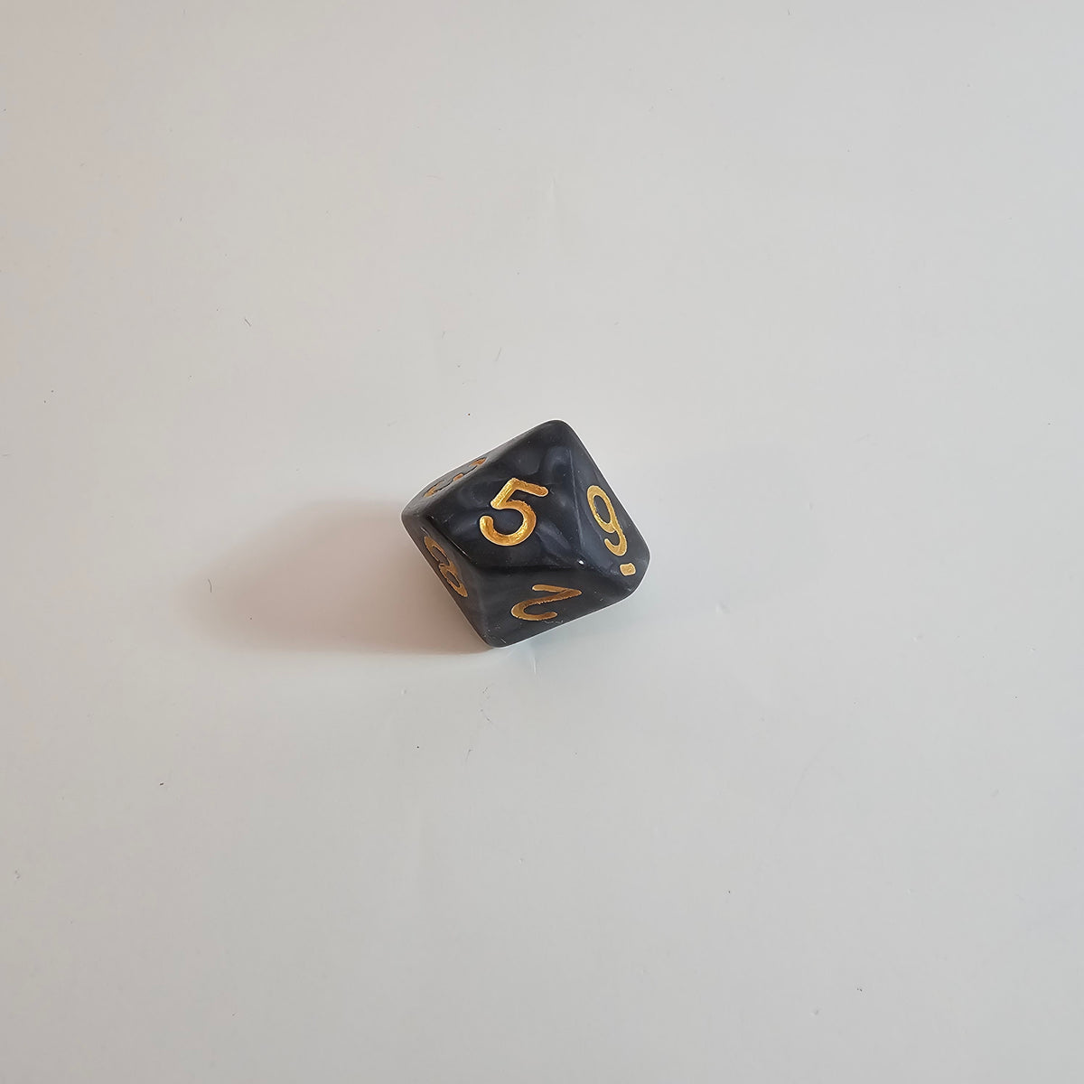 Set de dés en acrylique Nightstone