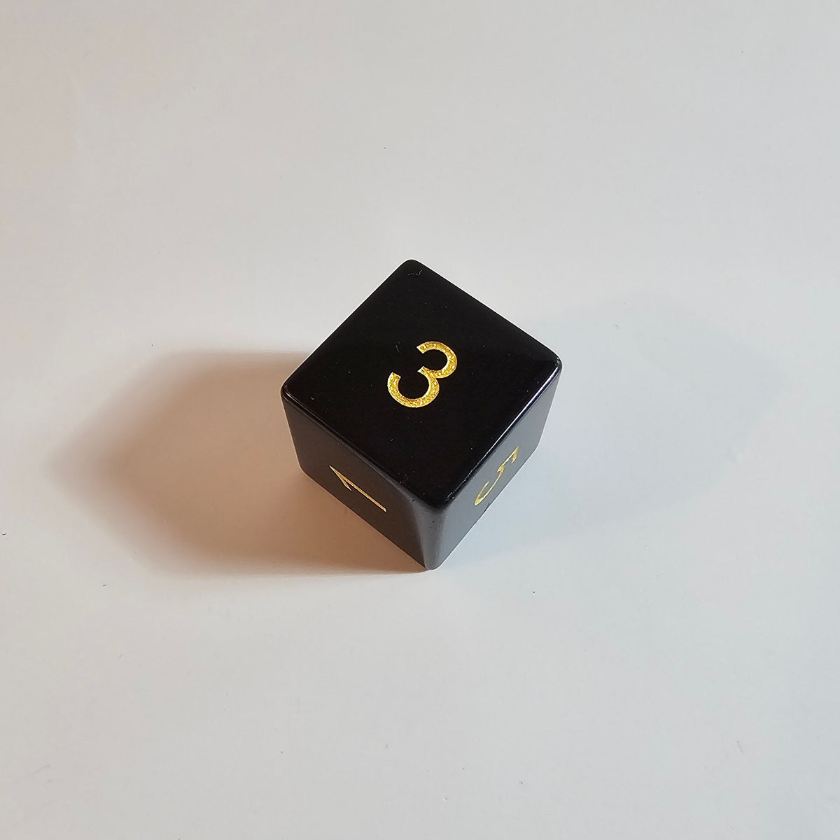 Würfelset aus natürlichem Obsidian