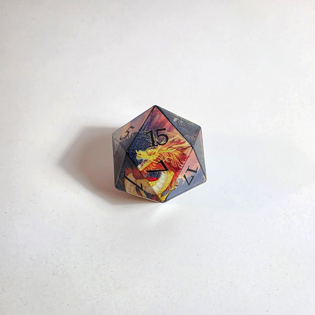 Golden Dragon’s Dawn scharfkantiges Resin-Würfelset