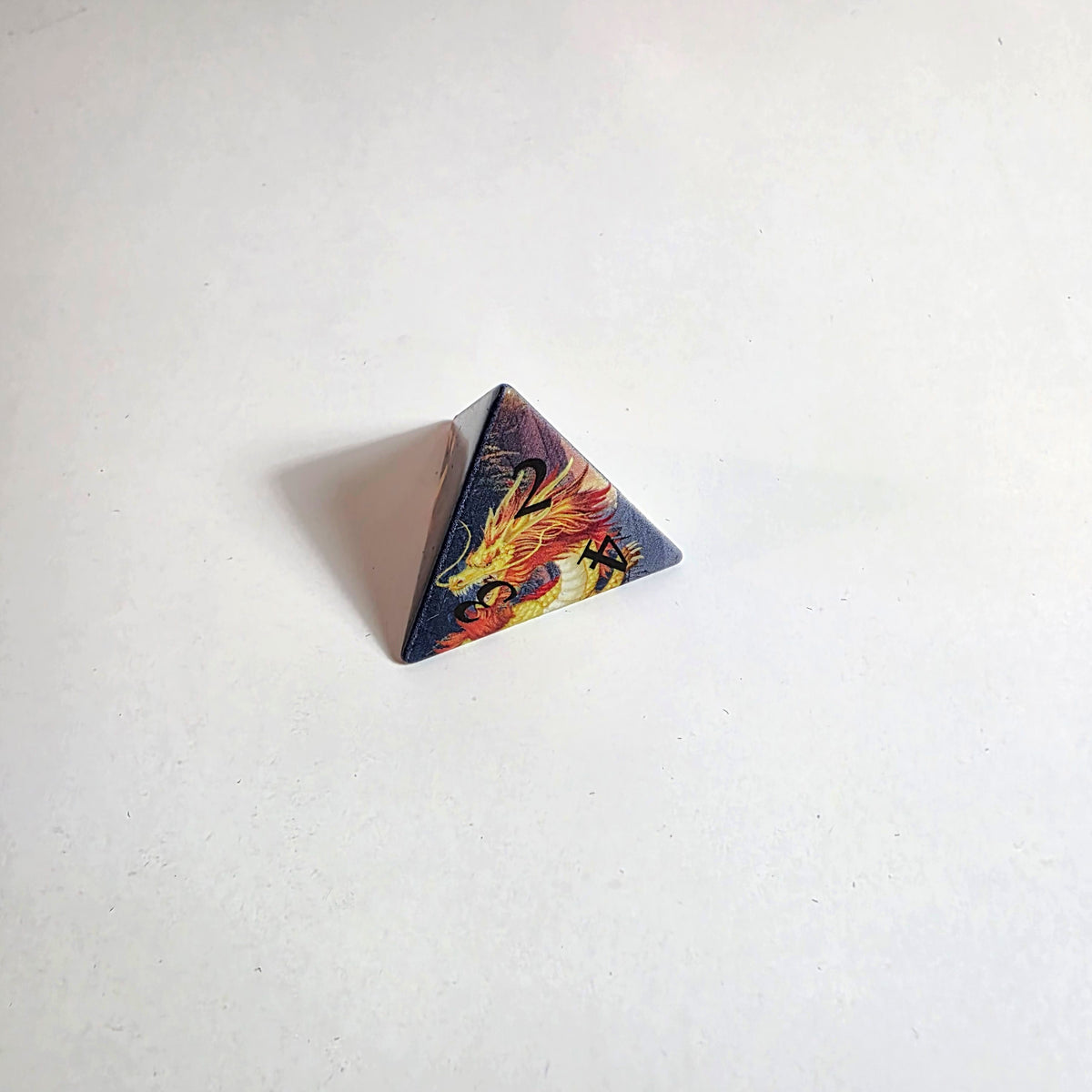 Golden Dragon’s Dawn scharfkantiges Resin-Würfelset