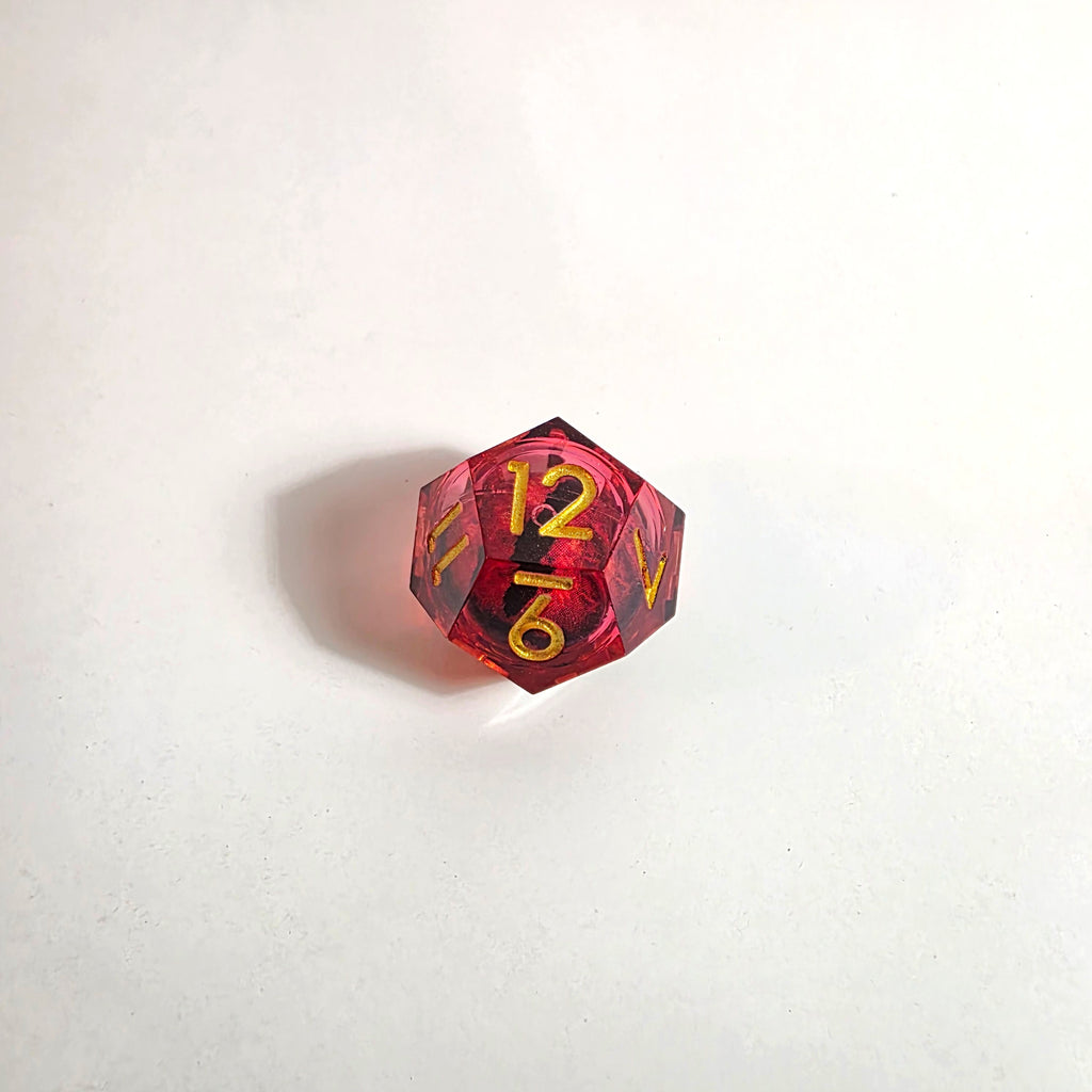 Juego de dados de resina con núcleo líquido Ojo de Dragón Rojo