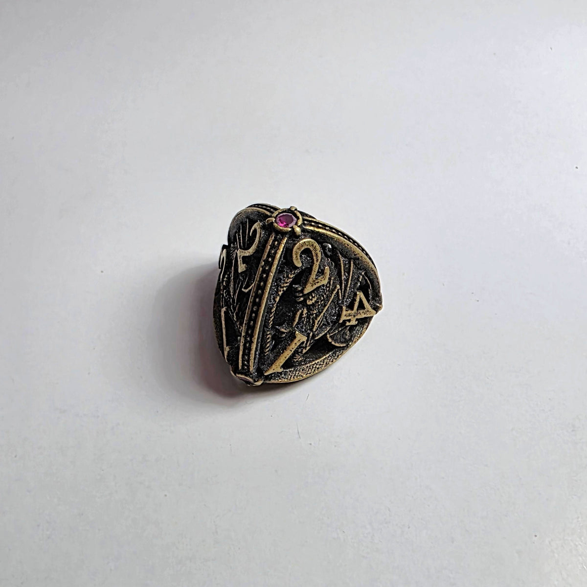 Ruby Dragonguard Hohlmetall-Würfelset