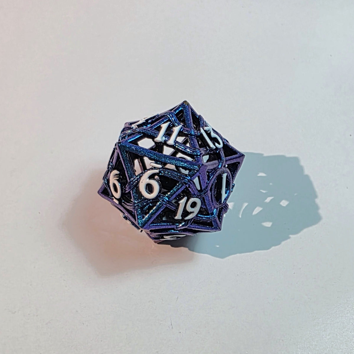 Blaues Elementar-Hohlmetall-Würfelset