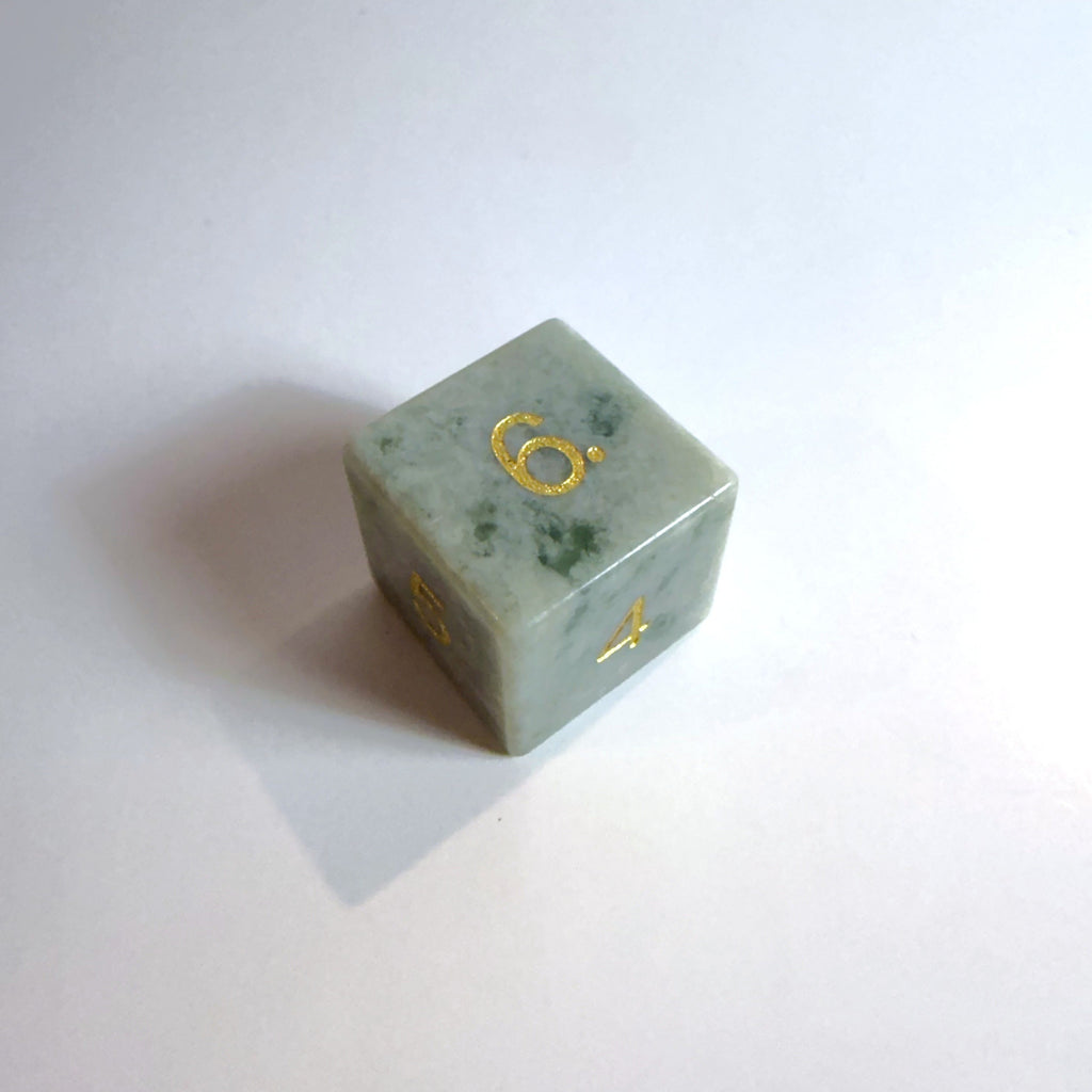 Jade-Edelstein-Würfelset