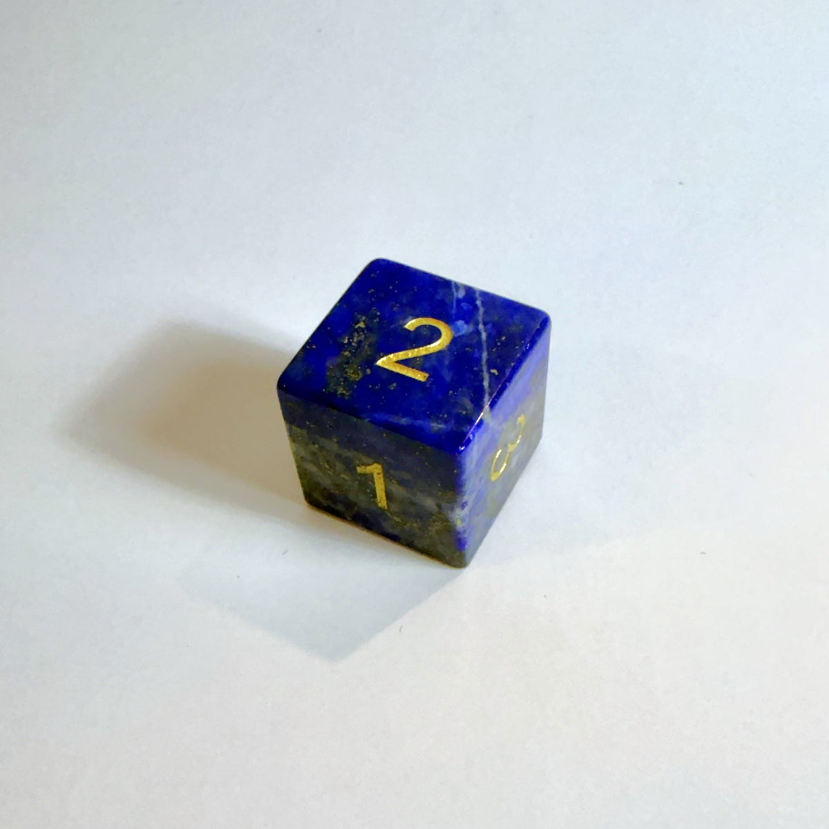 Jeu de dés en lapis-lazuli
