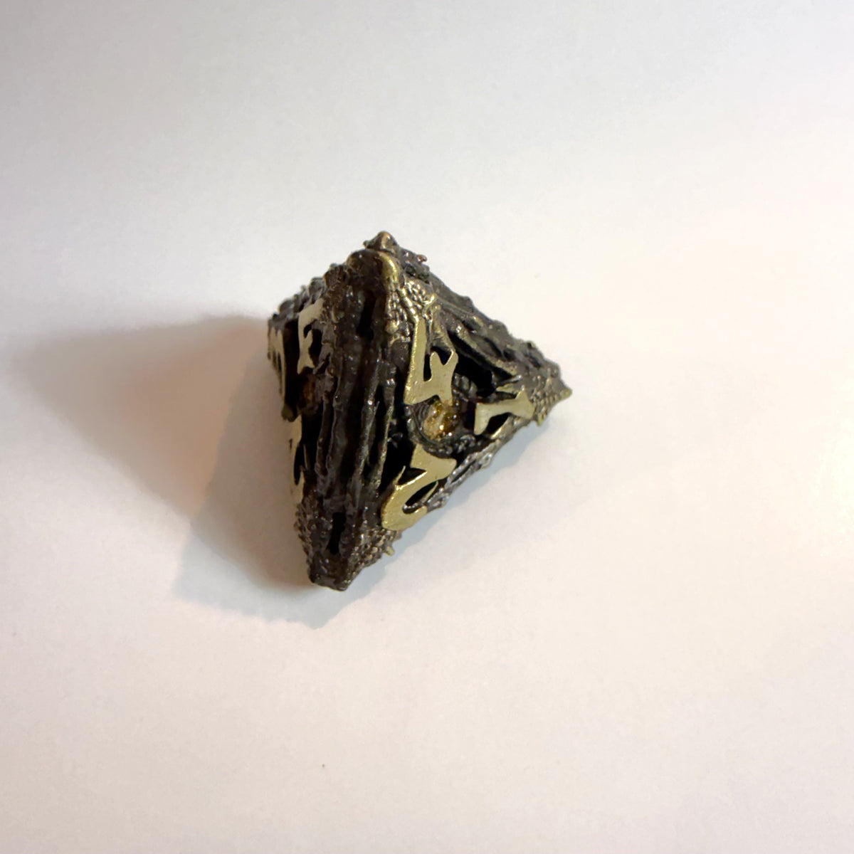 Set di dadi in metallo cavo "Occhio di Drago con Artigli"