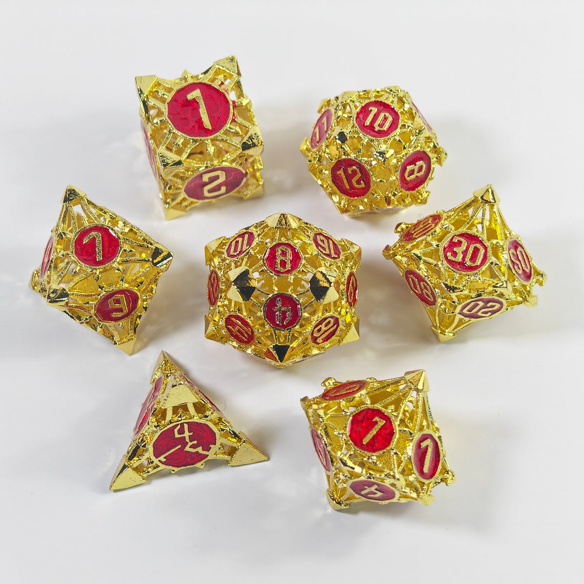 Gold-rotes hohles Metallwürfel-Set mit Pfeil-Motiv