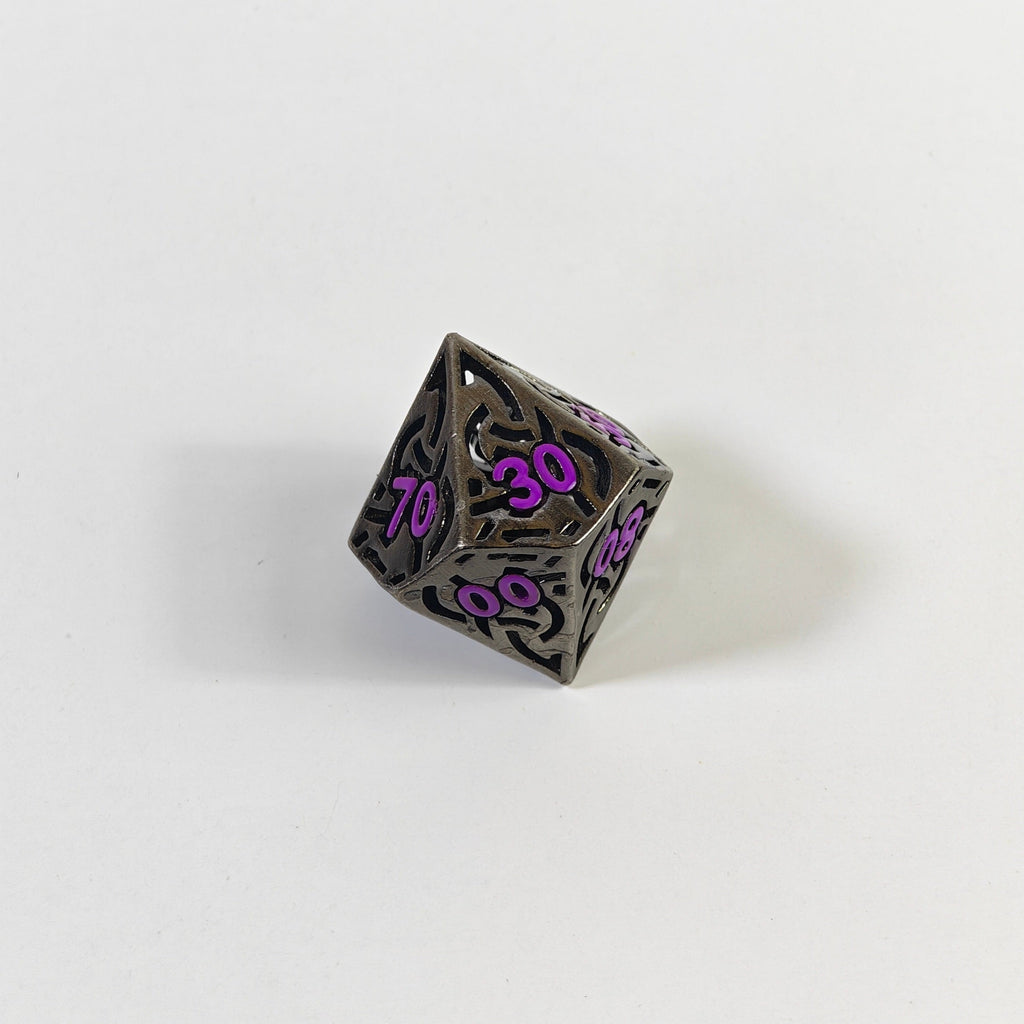 Set di dadi in metallo cavo viola con nodo celtico