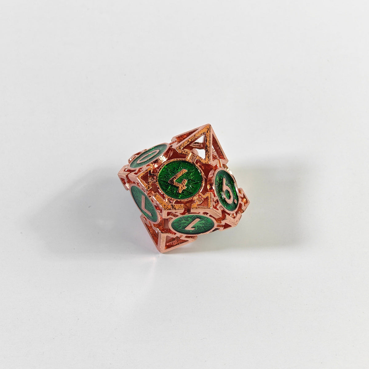 Ensemble de dés en métal creux, motif flèche verte, or rose