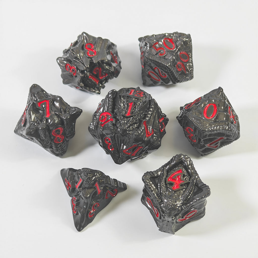 Tempeldrache Schwarzes massives Metallwürfel-Set