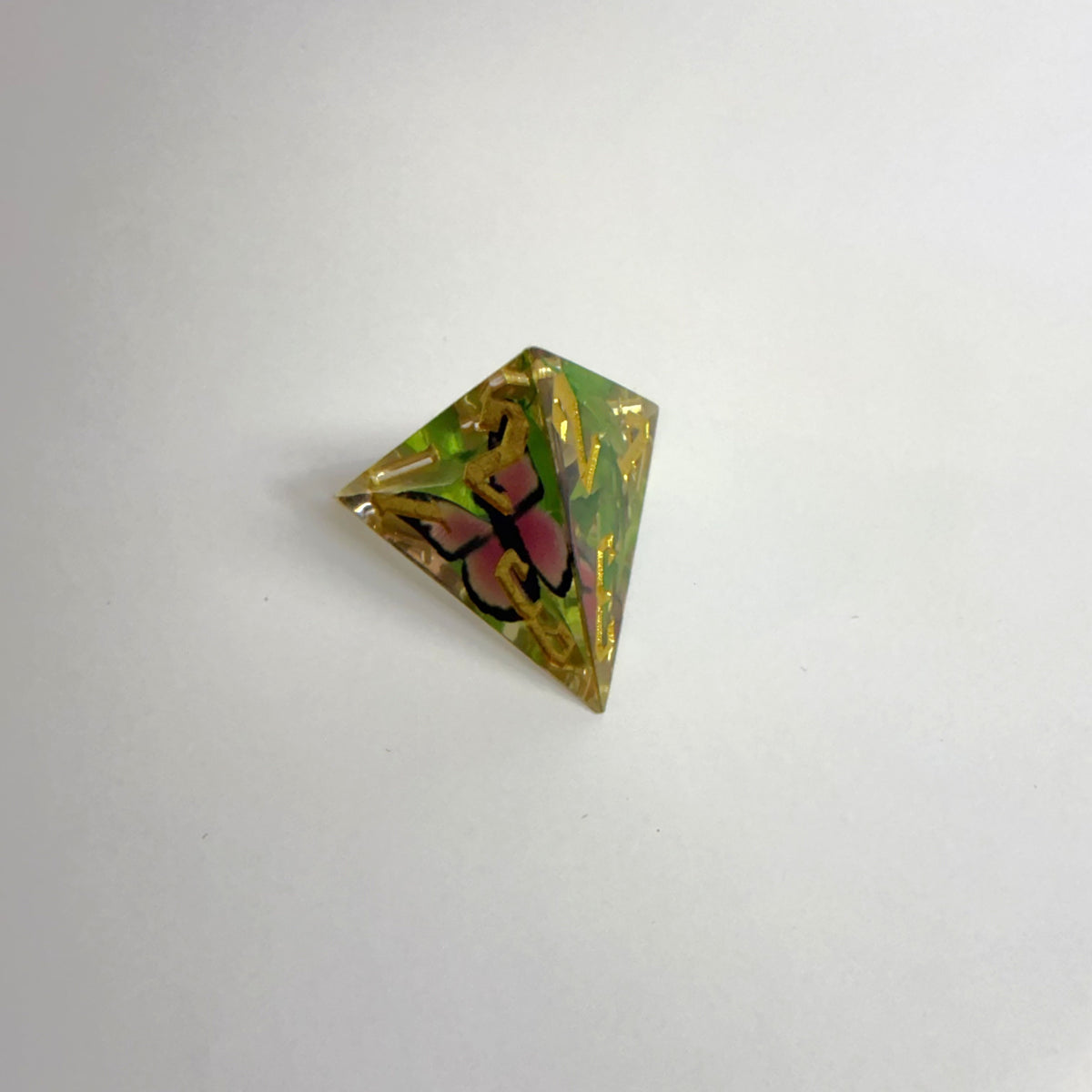 Ensemble de dés artisanaux en résine avec papillons
