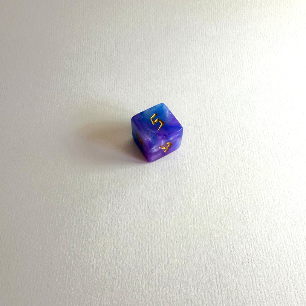 Nebula Song Acryl-Würfelset mit Gravur