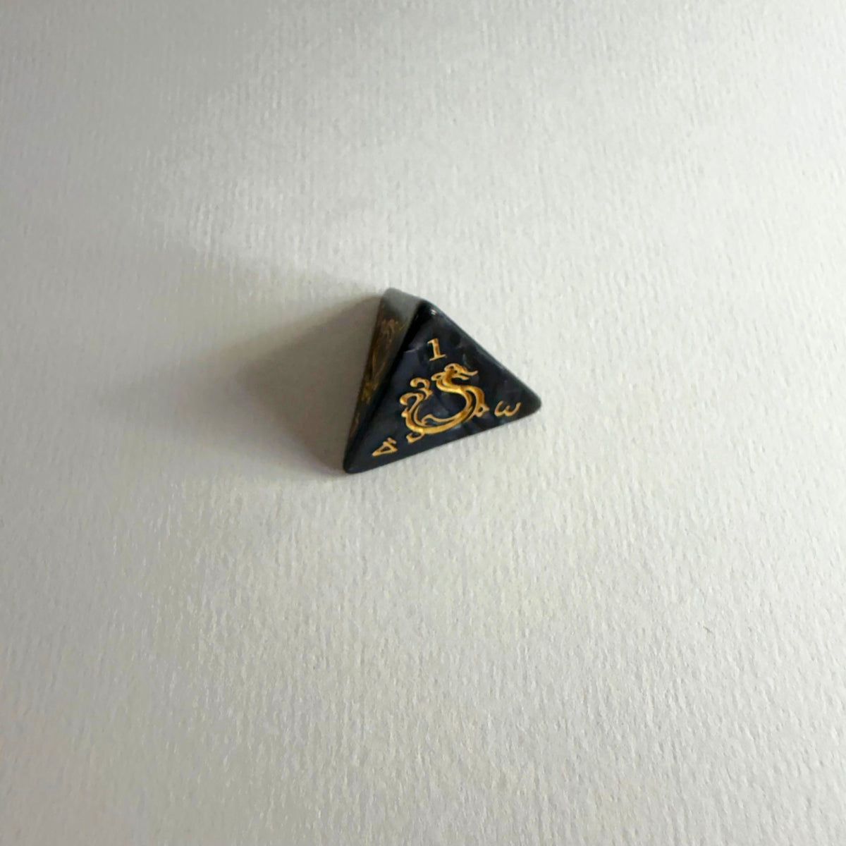 Jeu de dés acryliques Black Mystic
