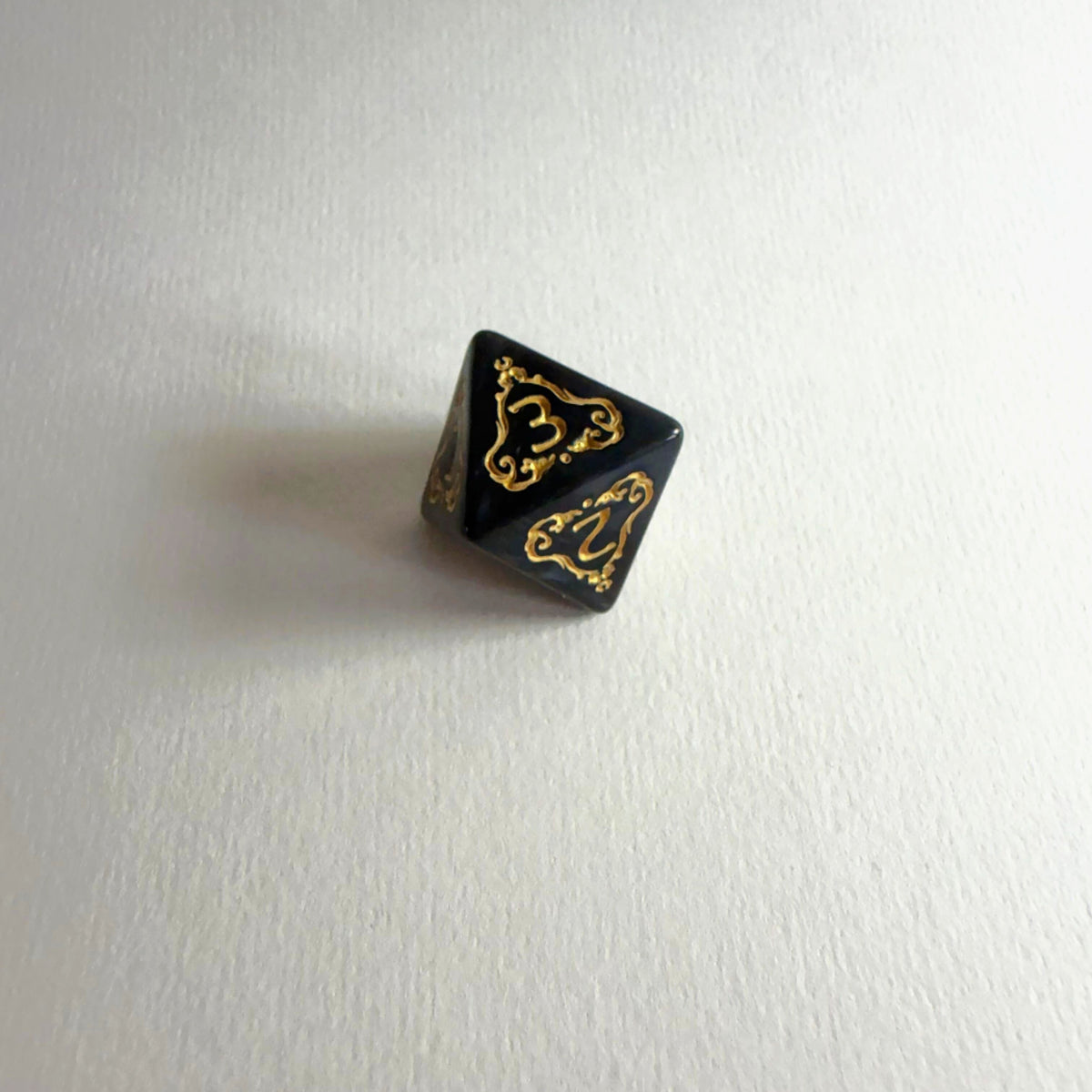 Jeu de dés acryliques Black Mystic