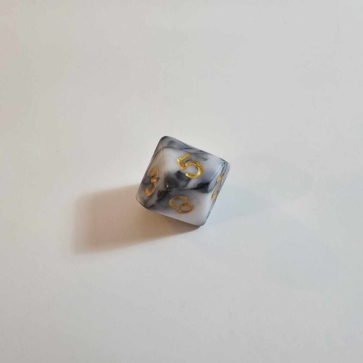 Marmor-Eclipse-Acryl-Würfelset