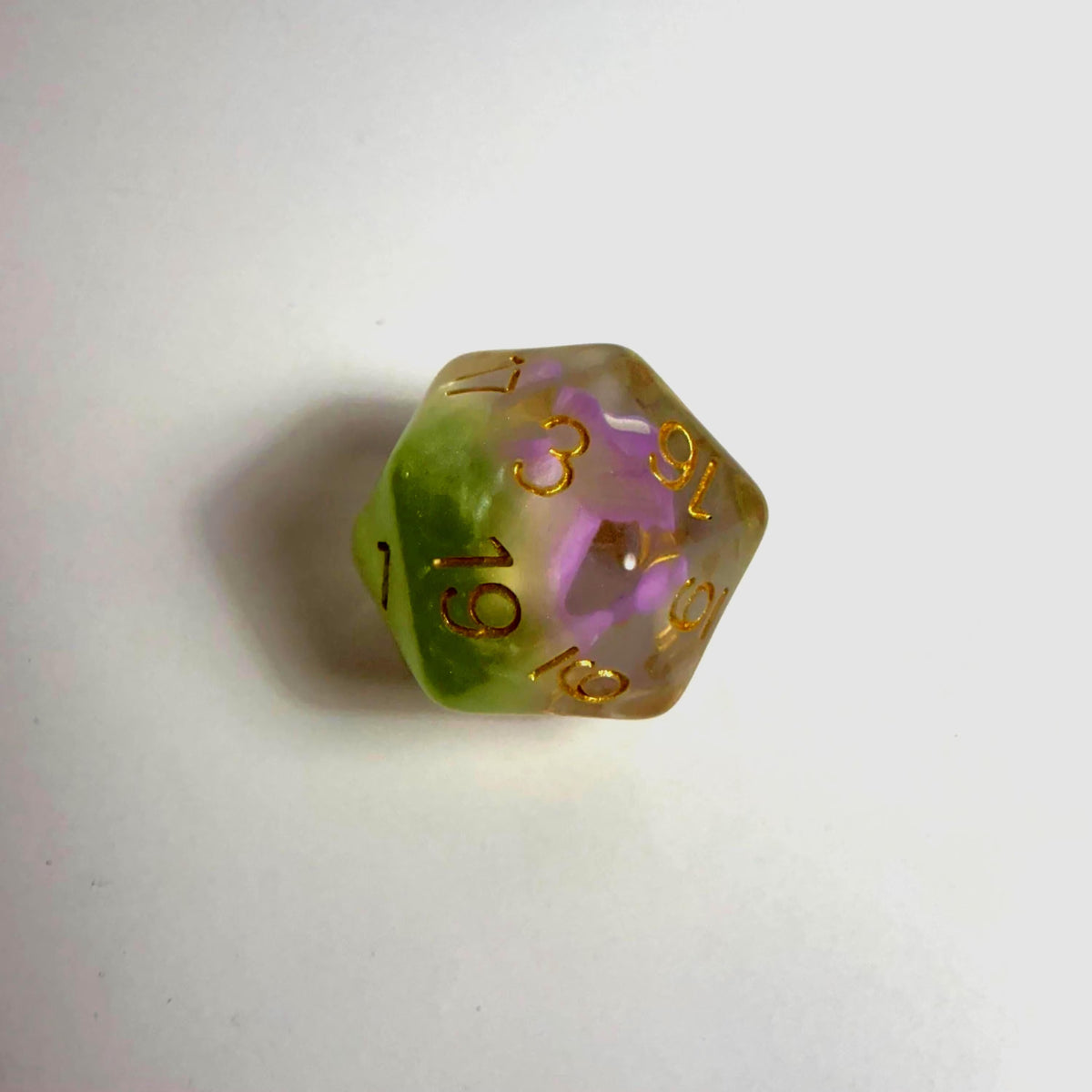 Set di dadi in acrilico fungo viola