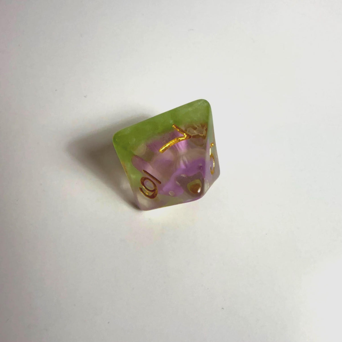 Set di dadi in acrilico fungo viola