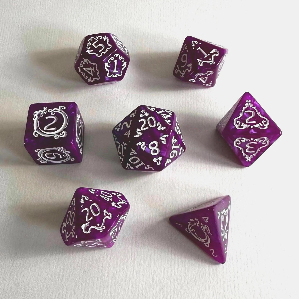 Magenta-mystisches Acryl-Würfelset