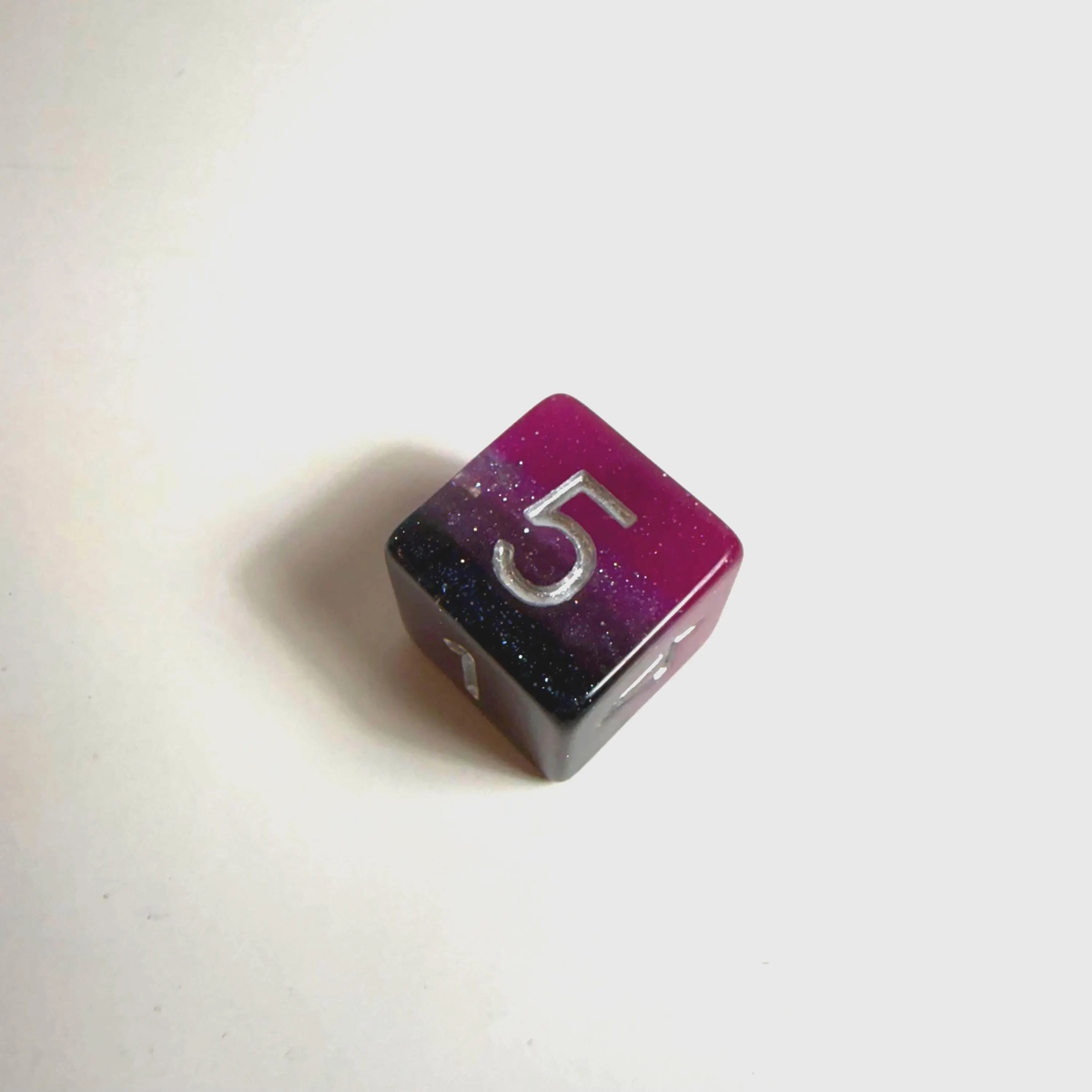 Set de dados acrílicos de la bandera del orgullo asexual